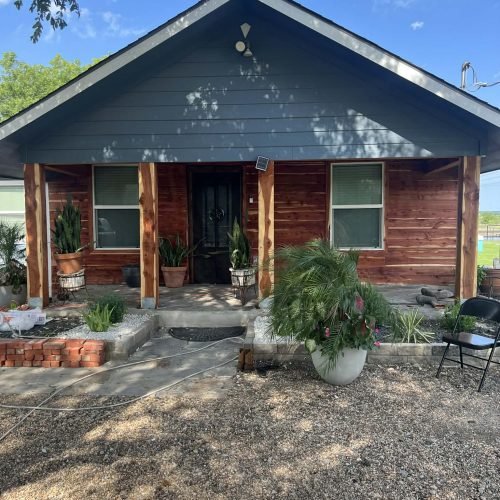 5d5b987f-0df5-43b5-a676-725b40a6289c